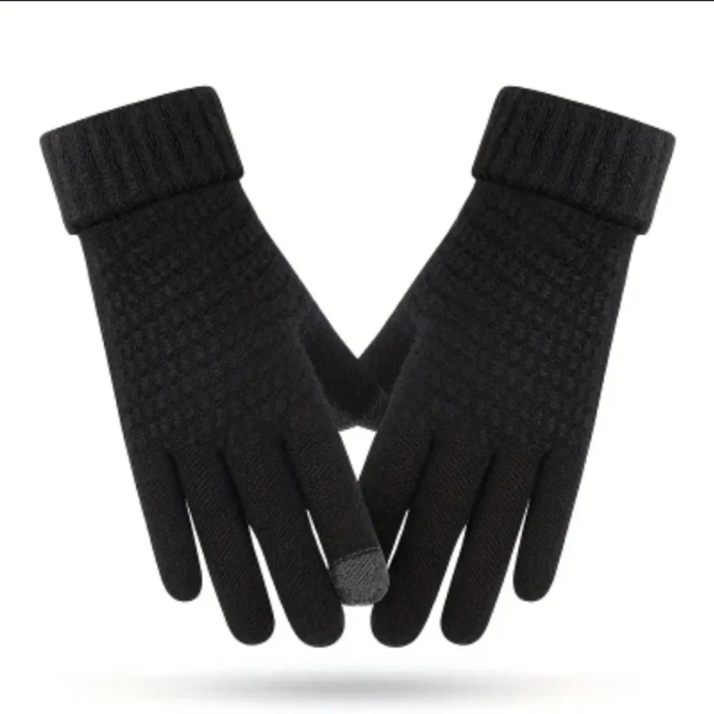 Black Knit Touchscreen Gloves. New